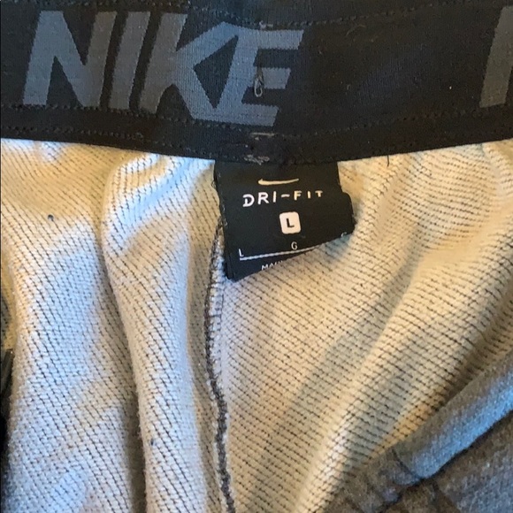 Nike Sweatpants - Picture 3 of 3
